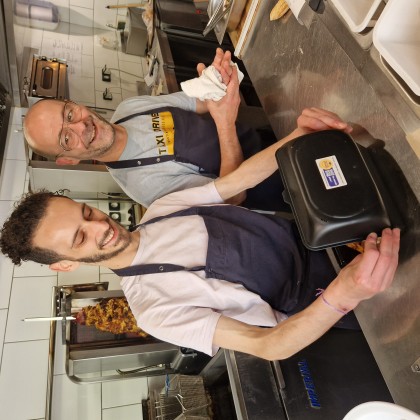 Photo de Gïda, membre de Bout à Bout, réseau de réemploi des bouteilles en verre en Pays de la Loire